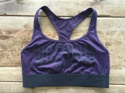 Sujetador deportivo Victoria's Secret púrpura profundo logotipo deportivo PEQUEÑO The Player VS DE COLECCIÓN Foto 1 de 2