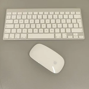 Ensemble Apple Magic Mouse A1296 et clavier sans fil A1314 entièrement testé - Photo 1/12