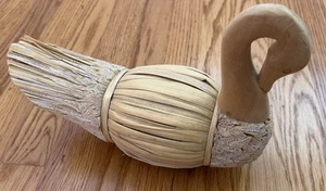 Art Craft Swan Figure - Picture 1 of 4