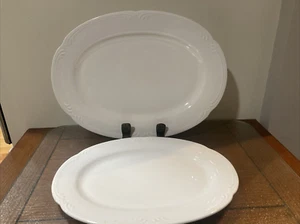 PFALTZGRAFF FILIGREE White Embossed - Set of 2 Serving Platters 12" & 14.5" - Picture 1 of 4