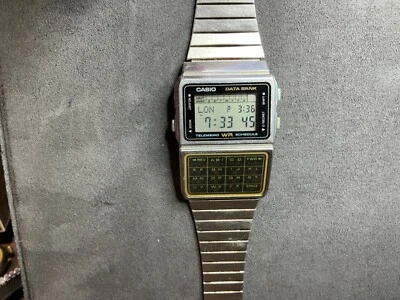 Orologio Uomo Vintage CASIO DBC-610 Banca Dati Digitale Telememo Calcolatrice - Immagine 1 di 4
