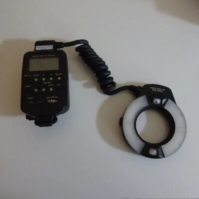Canon Macro Ring Lite MR-14EX for Canon Digital SLR Cameras TTL FLASH - Image 1 of 4