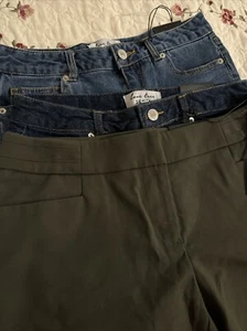 3- Size S Bermuda Length Shorts - Picture 1 of 21