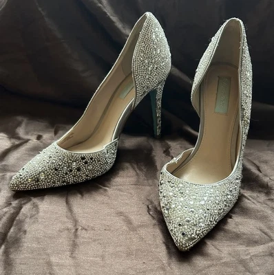 Zapatos de tacón de aguja BETSEY JOHNSON SB-HAZIL con estrás talla 9 Bling fiesta navideña Foto 1 de 4