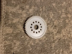 Team Associated GEBRAUCHT 47t White Gear KOSTENLOSER VERSAND - Bild 1 von 2