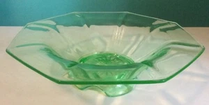 Vintage Green Depression Glass Octagon Footed Serving Bowl/Dish - Imagen 1 de 7