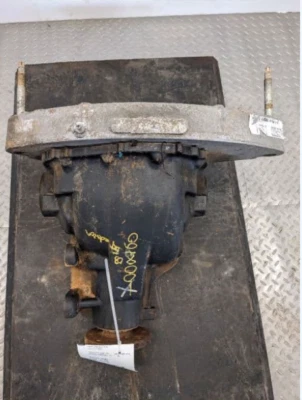 2003-2005 Ford Expedition Rear Axle Differential Carrier 3.73 Ratio - Image 1 of 4