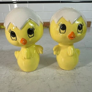 Vintage hatching Chicks Salt and Pepper Shakers yellow chick Easter spring decor - Picture 1 of 7