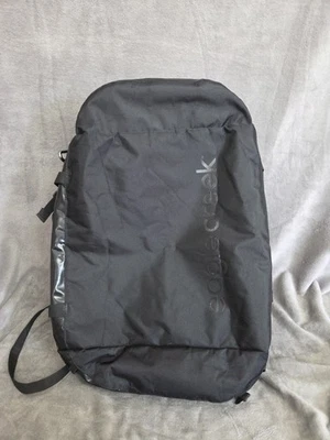 Eagle Creek Cargo Hauler Tuckable Backpack Straps Duffel Bag Black 40L - Image 1 of 4