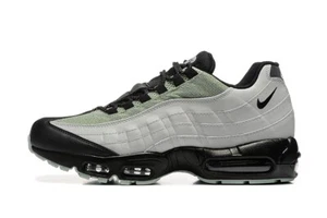 Nike Air Max 95 Men's Gray/Green Classic Shoes - Picture 1 of 7