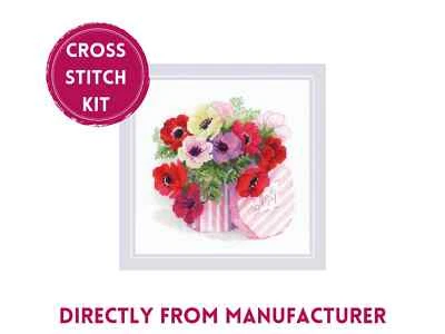 RIOLIS Counted Cross Stich Kit 1824 Merci. Poppy Flower Bouquet in a Box - Image 1 of 4