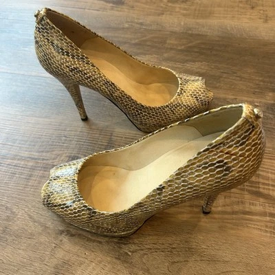  Stuart Weitzman Logo Plainfield Snake-Print Leather Peep-toe Pump Size 11 - Image 1 of 3