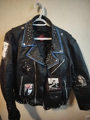 chaqueta de batalla de cuero hecha a mano Foto 1 de 4