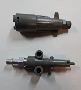 Attwood Mercury Mariner Fuel Fitting 8899LPG missing right angle fitting - Bild 1 von 4