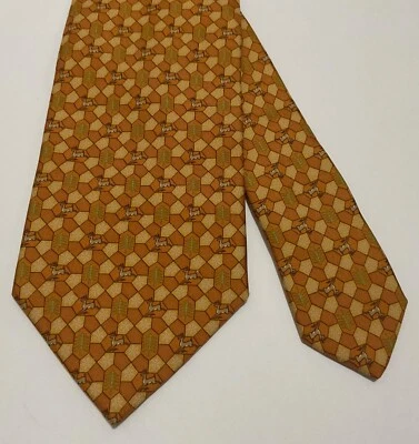 SALVATORE FERRAGAMO Corbata Correr Ciervo Buck 100% Seda Dorado Hecha en Italia Foto 1 de 4