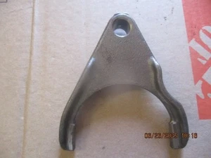 Horquilla Toyota 1980 a 1983 5 velocidades quinta marcha para modelo L52 RN 38 48 buena usada - Imagen 1 de 2