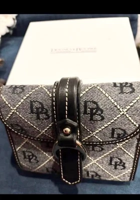 Dooney & Bourke  Brand New Wallet - Image 1 of 3