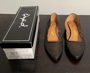 NUEVO EN CAJA Qupid Mujer Talla 10 PIKA-151 Negro Perforado Punta Puntera Plana Zapatos - Imagen 1 de 4