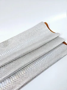 Lumi Argento Irisdicen Metallic Embossed Amazing Relief Snake 1988 Leather - Picture 1 of 3