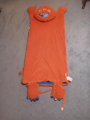 Saco de dormir Monsters Inc naranja tres ojos niños jóvenes envolvente 52" x 24" difícil de encontrar Foto 1 de 4