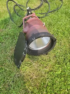 Mole Richardson Type 4091 Mighty Mole 2K Focusing Flood Light With Barn Door - Picture 1 of 8