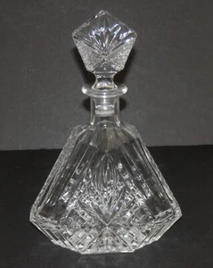 Shannon Lead Crystal Triangular Whisky Decanter 650ml Ireland - Foto 1 di 6
