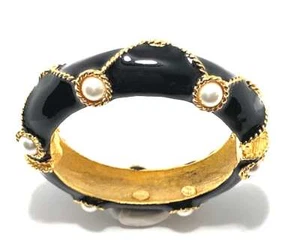 KENNETH JAY LANE, GOLD AND BLACK ENAMEL BRACELET WITH PEARL CABOCHONS - Picture 1 of 4