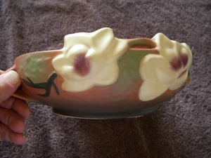 ROSEVILLE "MAGNOLIA" 2 HANDLED CONSOLE BOWL - Picture 1 of 5