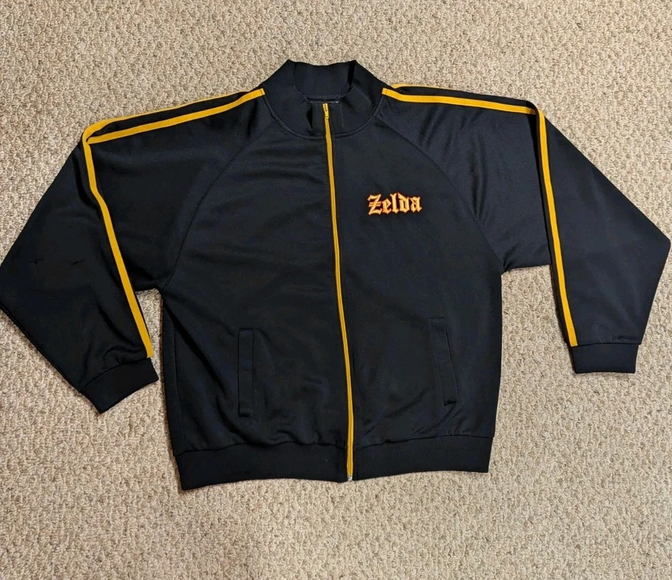 VINTAGE The Legend of Zelda Track Jacket 2XL Preto Nintendo 2004 Videogame * - Imagem 1 de 4