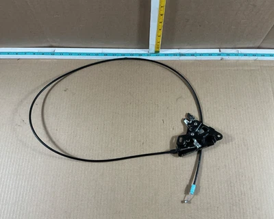 Actuador de cierre de cerradura de puerta trasera izquierda corredera Toyota Sienna 2011-2019 OEM Foto 1 de 4
