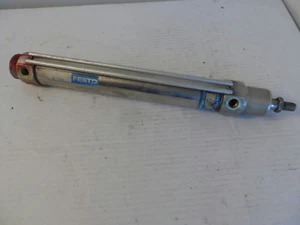 Cilindro neumático Festo DSW-40-200-PA-B - Imagen 1 de 6