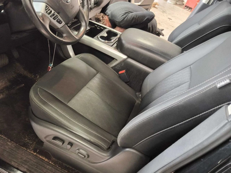 Driver Front Seat Bucket  Cloth Electric Sv Fits 17-18 TITAN 616934 - Image 1 of 1