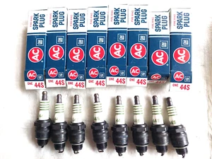 NOS AC Spark Plugs # 44S, Set of 8, 4 Green Stripes, made in USA - Picture 1 of 2