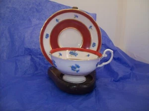 CROWN BONE CHINA RED, WHITE, BLUE CUP & SAUCER COURTING COUPLE ENGLAND - Picture 1 of 5