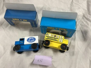 Wooden Mister Rogers Neighborhood Speedy Delivery Truck 2005 School Bus 2004 AN - Picture 1 of 5