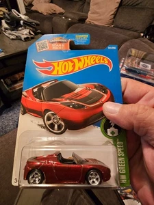 HOT WHEELS 2016 SUPER TREASURE HUNT *RED* TESLA ROADSTER SEALED MOC W/PROTECTOR - Picture 1 of 10