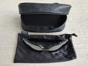 Gafas de sol Oakley Pulse OO9198-13 negras brillantes para mujer 61 mm con estuche - Imagen 1 de 8