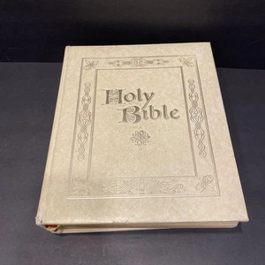 Vtg Holy Bible Family Heritage Giant Refrence Large Print Hardback Red Print - Picture 1 of 16