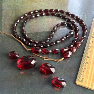 REPAIR Graduated Red Cherry Amber Bakelite Faceted Beads Beaded Necklace Antique - Picture 1 of 12