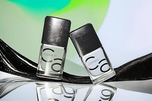 Catrice ICONAILS Gel Lacquer 2x Nagellack 170 Monday Blues Hellbau 167 Love  💞 - Bild 1 von 24