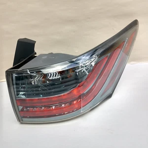 2011-2017 Lexus CT200h Passenger Right Side Tail Light OEM - Picture 1 of 6
