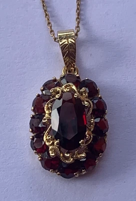 MAGNIFIQUE TRES RARE PENDENTIF ANCIEN EN OR JAUNE 18 CARATS ET SUPERBES GRENATS - Photo 1/4