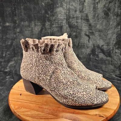 Lori Goldstein Collection Womens Peep Toe Cydney Booties Li-Binnie White 8.5 M - Image 1 of 4