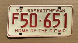 Placa de matrícula única 1973 Saskatchewan Canadá #F50-651 Hogar de la RCMP (2/2) - Imagen 1 de 2