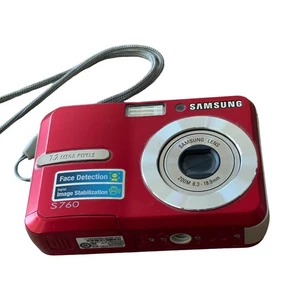 Samsung S760 7.2MP Digital Camera Red - Picture 1 of 6