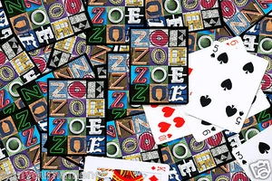 Personalisierte Spielkarten mit ZOE in Buchstaben aus Fotos von Schildern - Bild 1 von 2