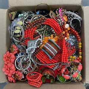 Giant LOT 30 lbs MIXED Costume Jewelry Beaded Chain Necklaces Bracelets ETC