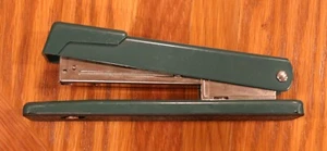 STANLEY BOSTITCH OFFICE DESK PAPER STAPLER - Picture 1 of 3