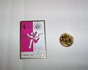 NUEVO PIN DE CONCIENTIZACIÓN DE LA SOCIEDAD AMERICANA DEL CÁNCER DE MAMA CELEBRAR LA VIDA - Imagen 1 de 3