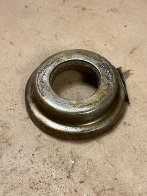 1925-1929 Chevrolet Pontiac rear axle seal NORS Bulldog - Image 1 of 2